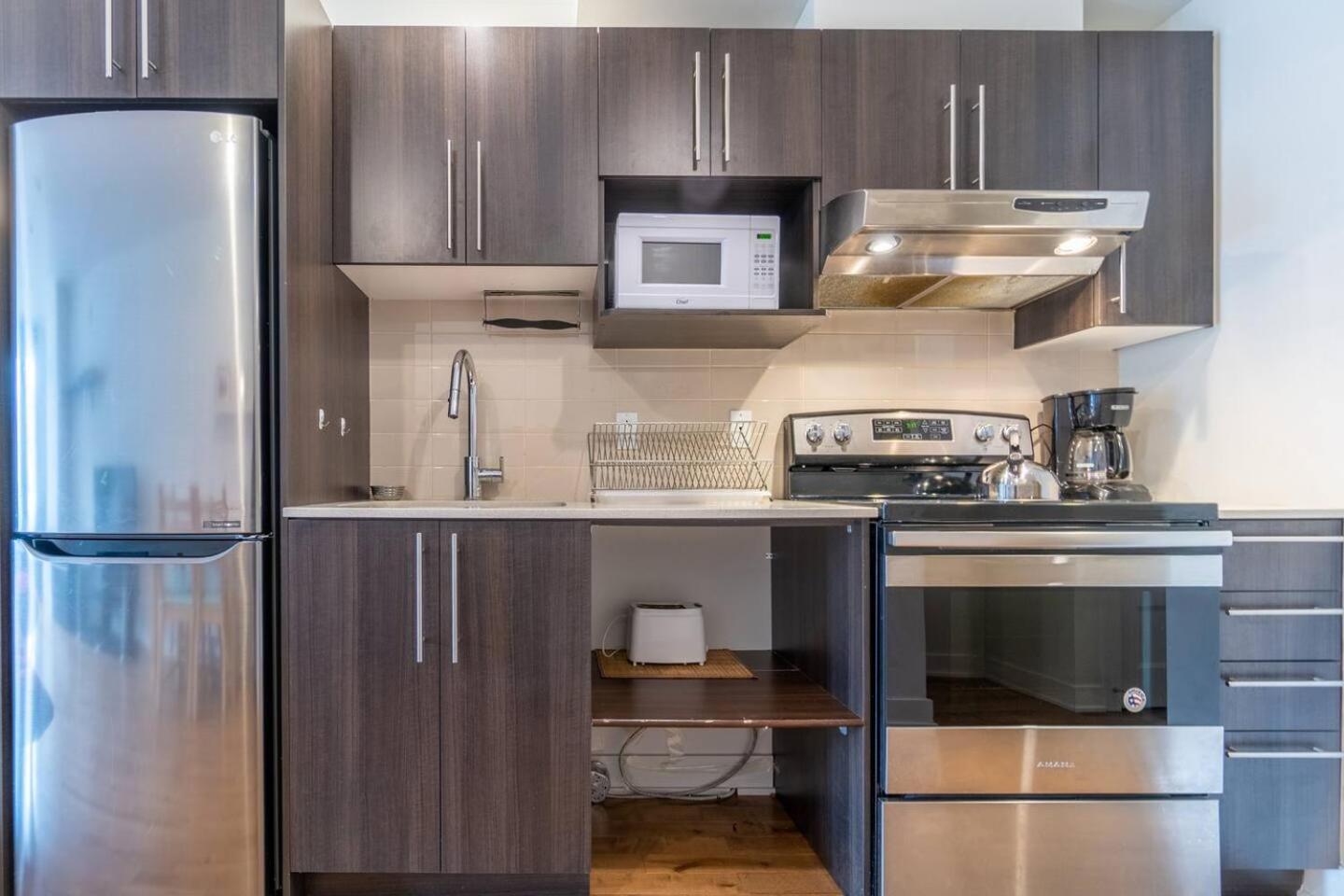 Rozenhaus Montreal Hotel Extérieur photo